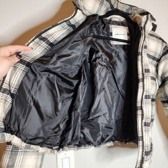 American Eagle Wool-blend plaid puffer coat. Women's size xs. - Picture 9 of 16